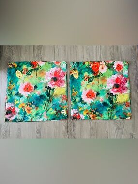 NWT Callisto Home Pillow Covers Set Of 2 Colorful 24x24 Floral Artsy Spring